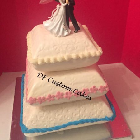 Pillow wedding cake